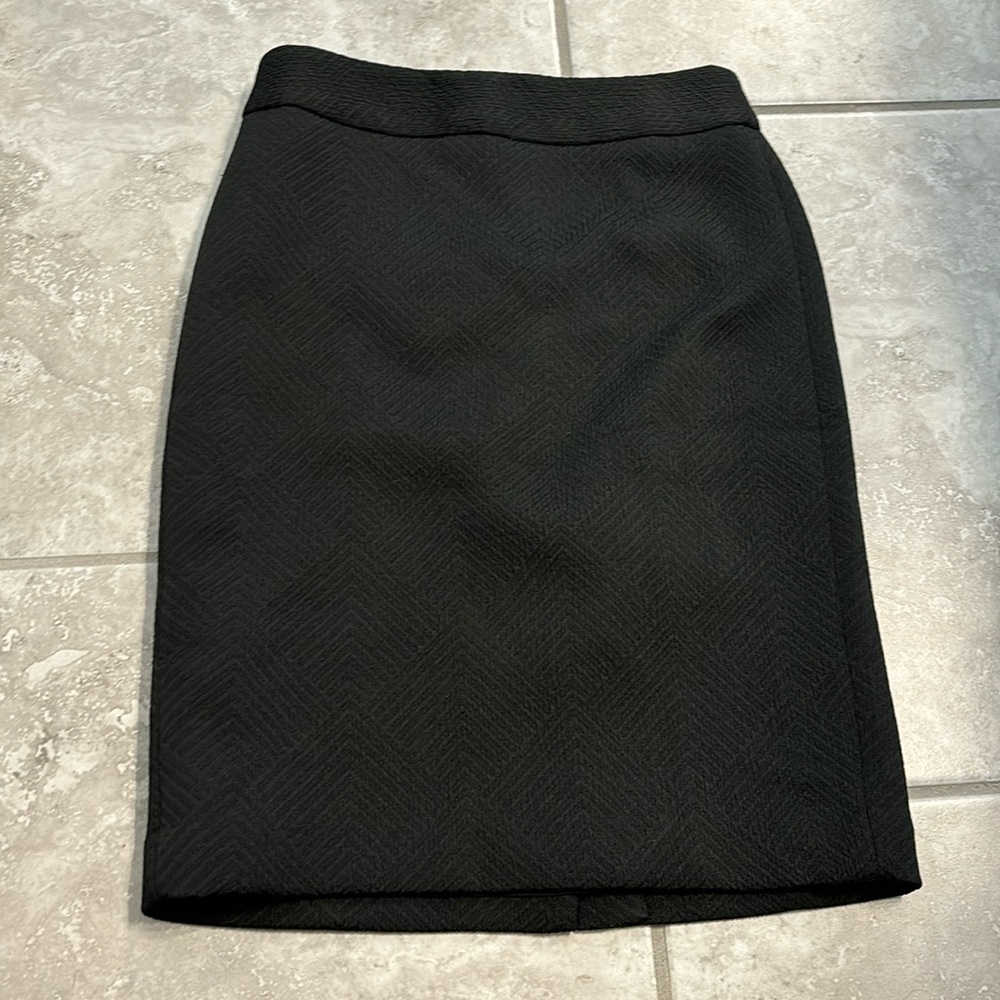 Banana Republic peitite ladies black skirt